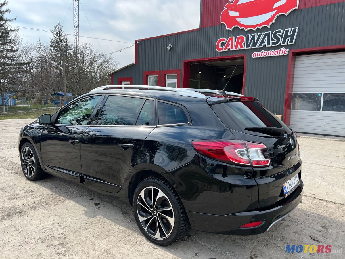 2014' Renault Megane photo #3