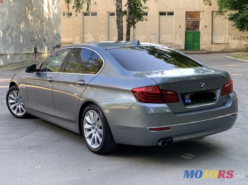 2014' BMW 5 photo #2