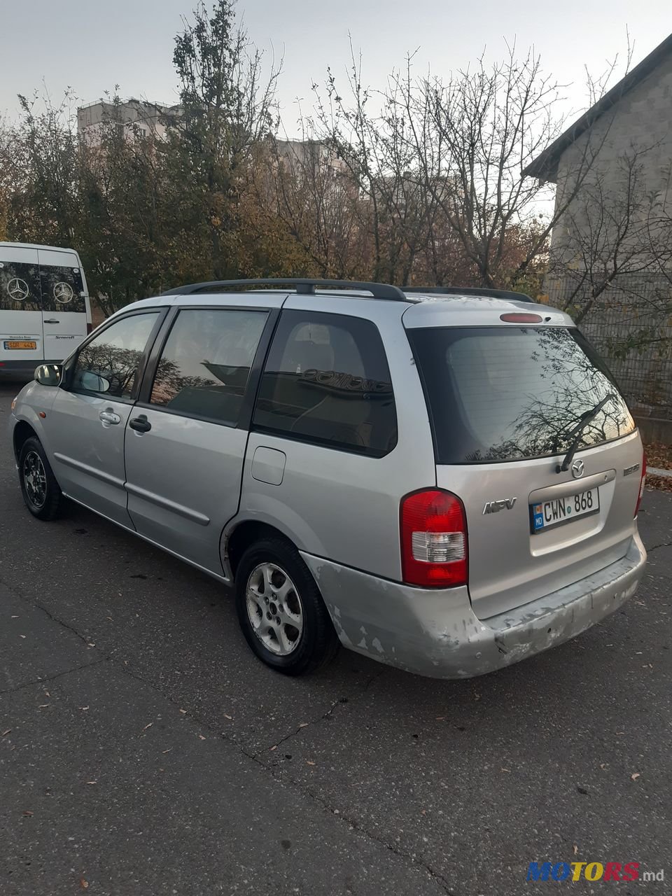 2001' Mazda MPV photo #4
