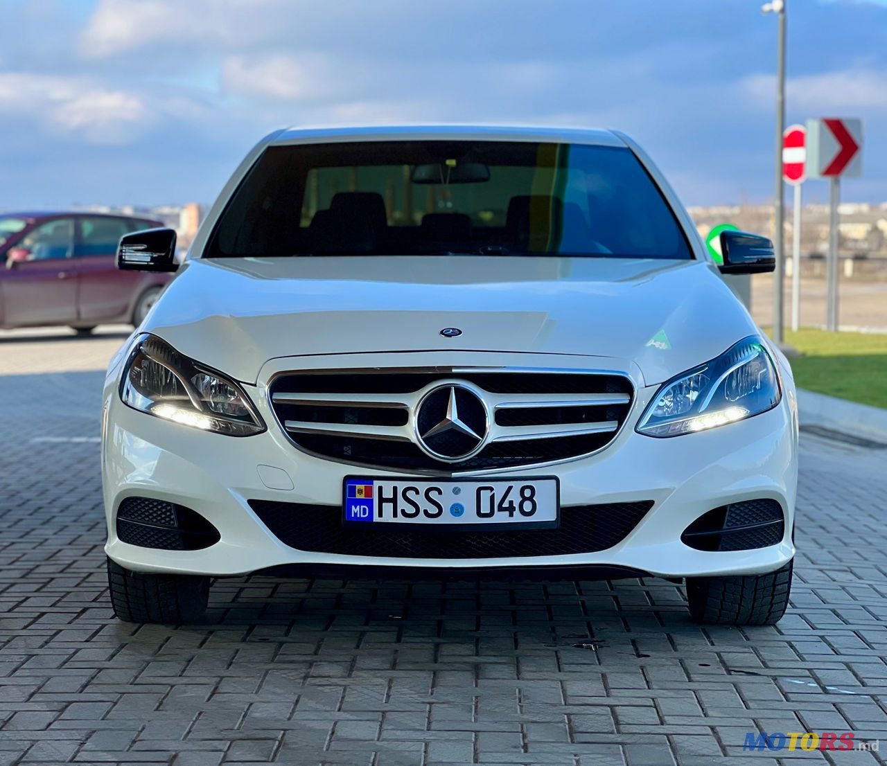 2014' Mercedes-Benz E Класс photo #1