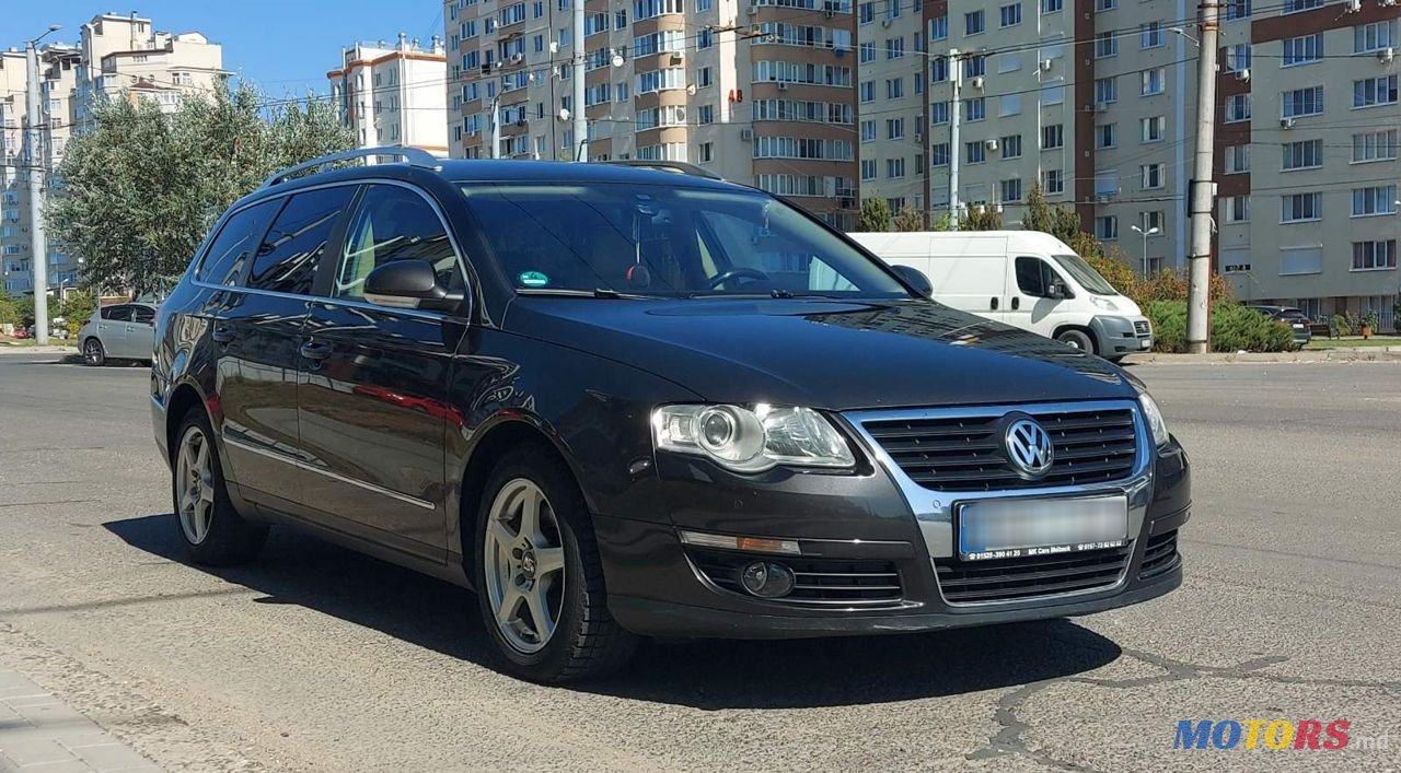 2008' Volkswagen Passat photo #3