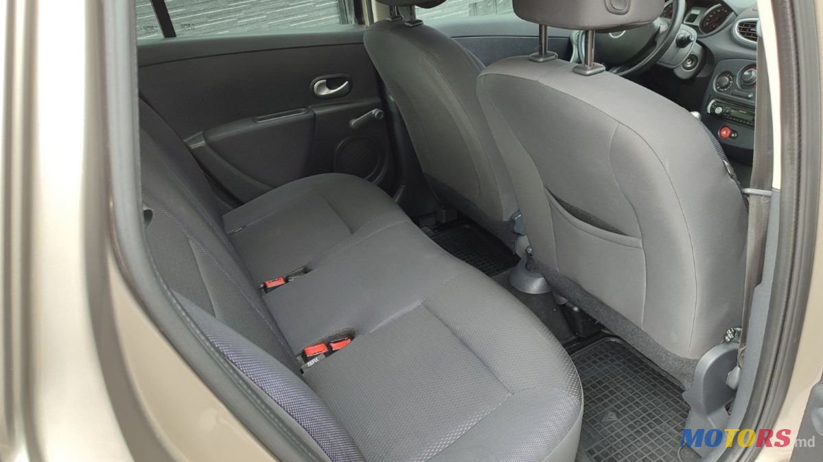 2007' Renault Clio photo #5