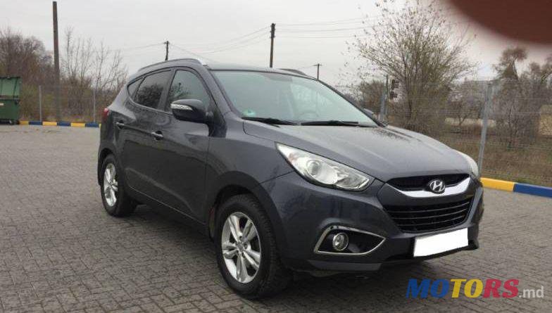 2011' Hyundai ix35 photo #2