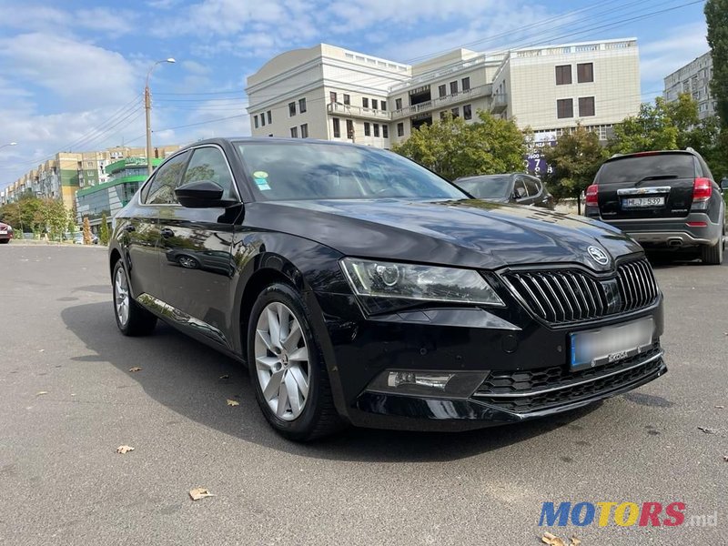 2016' Skoda Superb photo #2