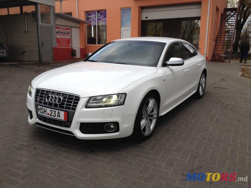 2011' Audi S5 photo #1