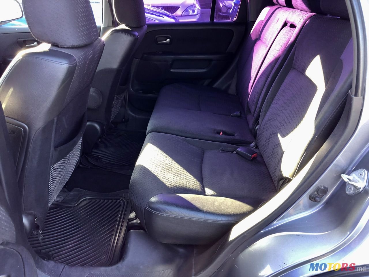 2004' Honda CR-V photo #6