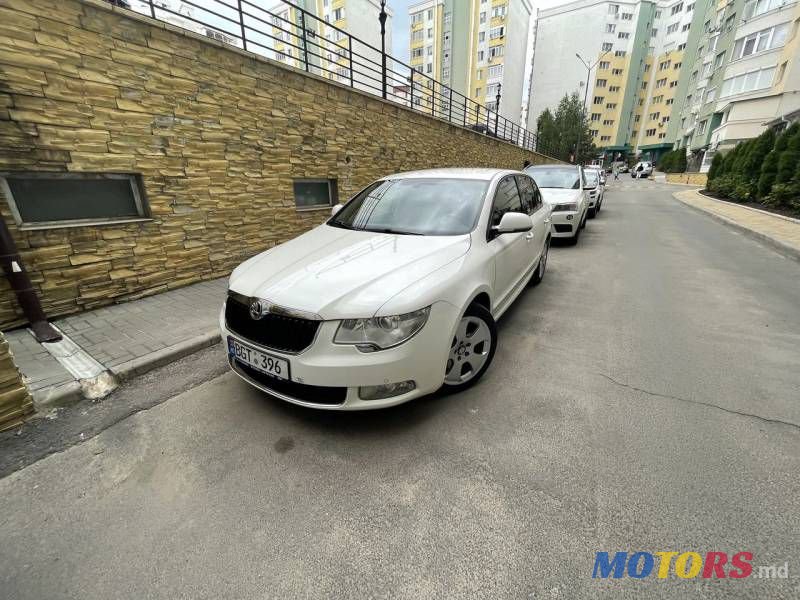2010' Skoda Superb photo #1