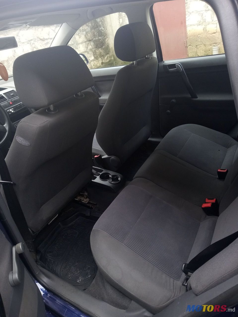 2003' Volkswagen Polo photo #6