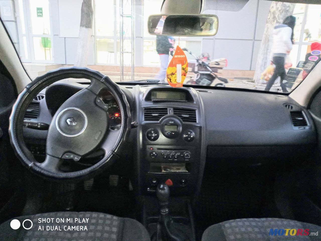 2007' Renault Megane photo #5