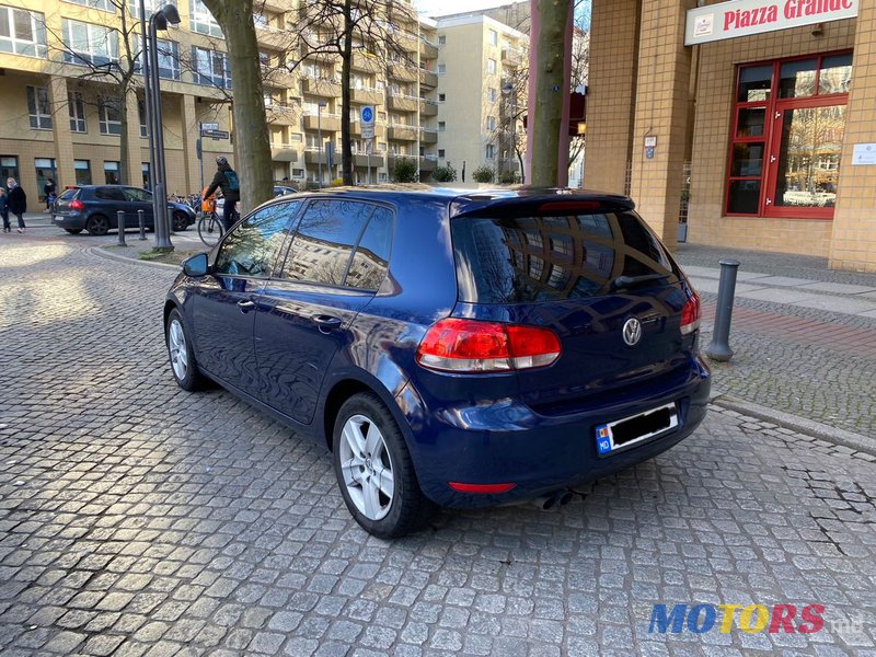 2010' Volkswagen Golf photo #4