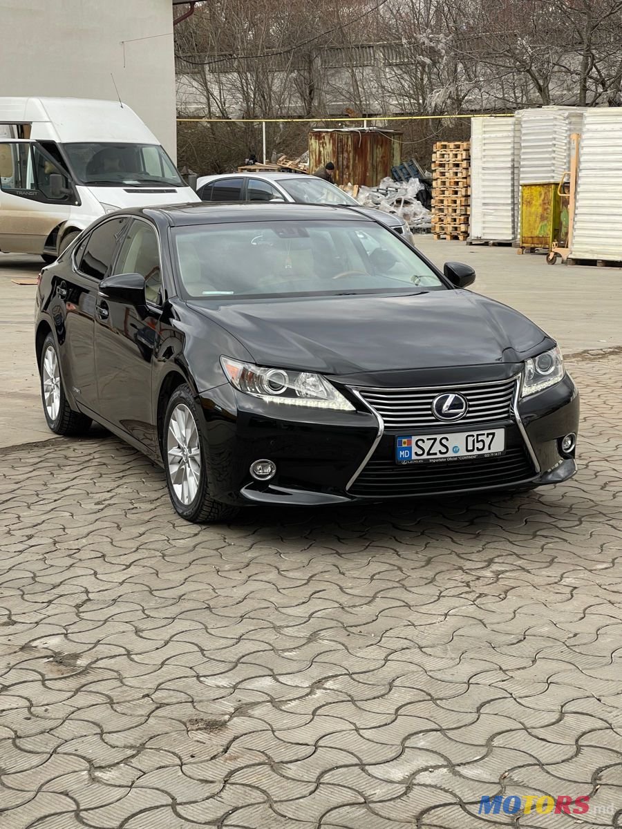 2013' Lexus Es Series photo #6