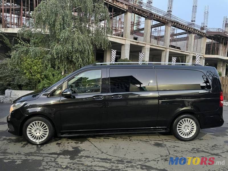 2015' Mercedes-Benz V photo #3