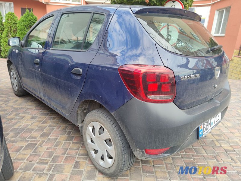 2017' Dacia Sandero photo #2