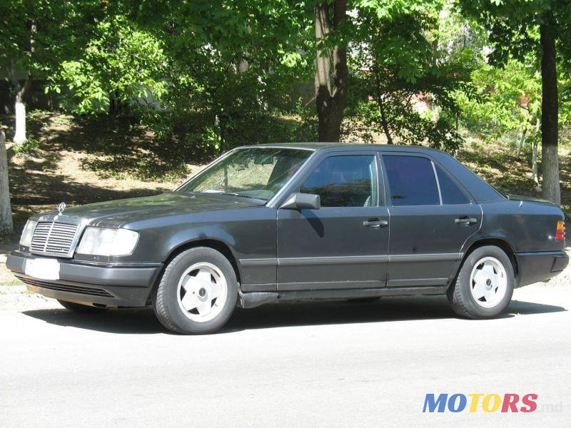 1987' Mercedes-Benz 200 photo #3