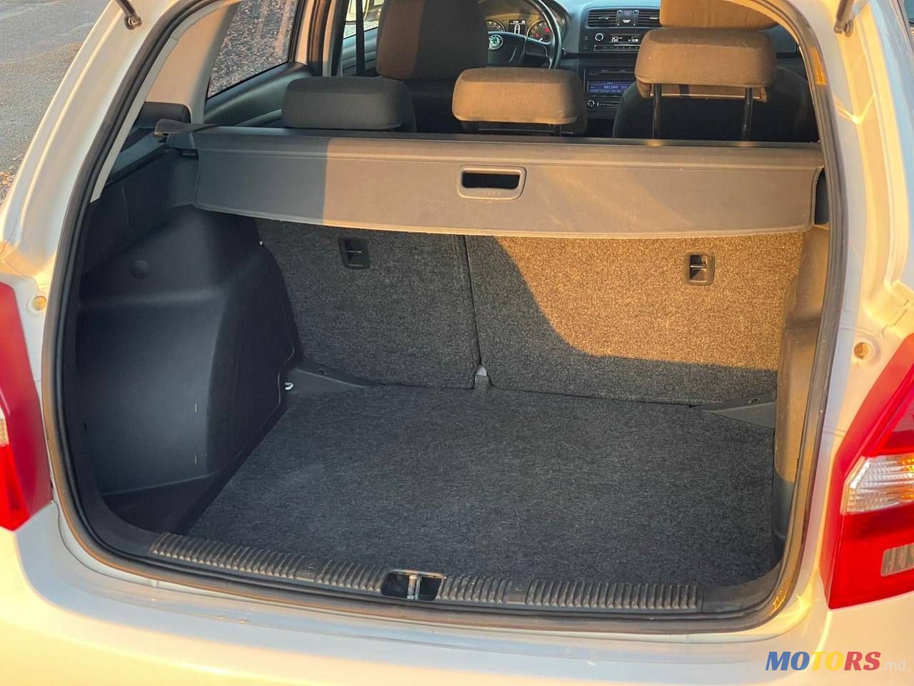 2011' Skoda Fabia photo #4