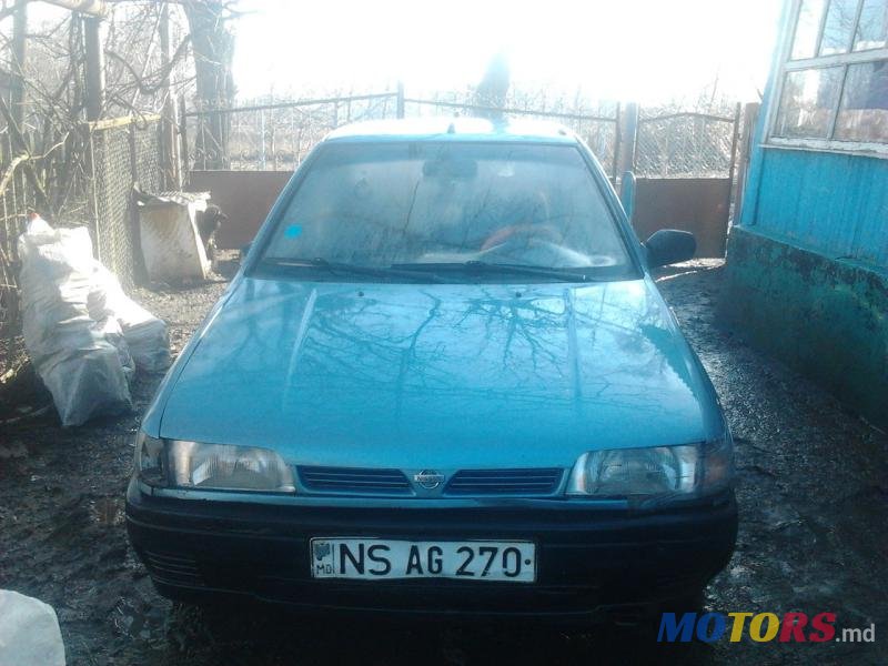 1993' Nissan Sunny photo #1