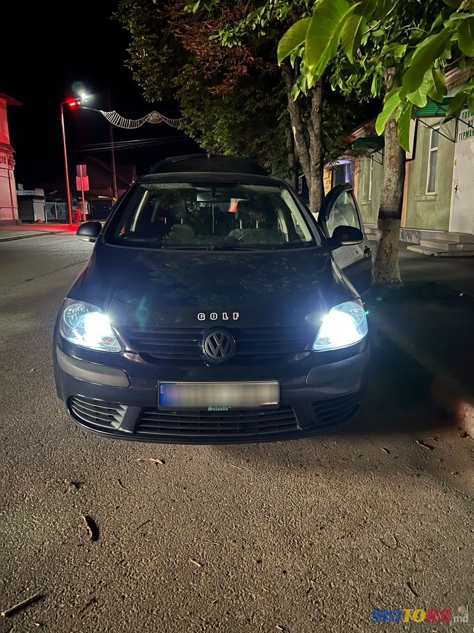 2005' Volkswagen Golf Plus photo #1