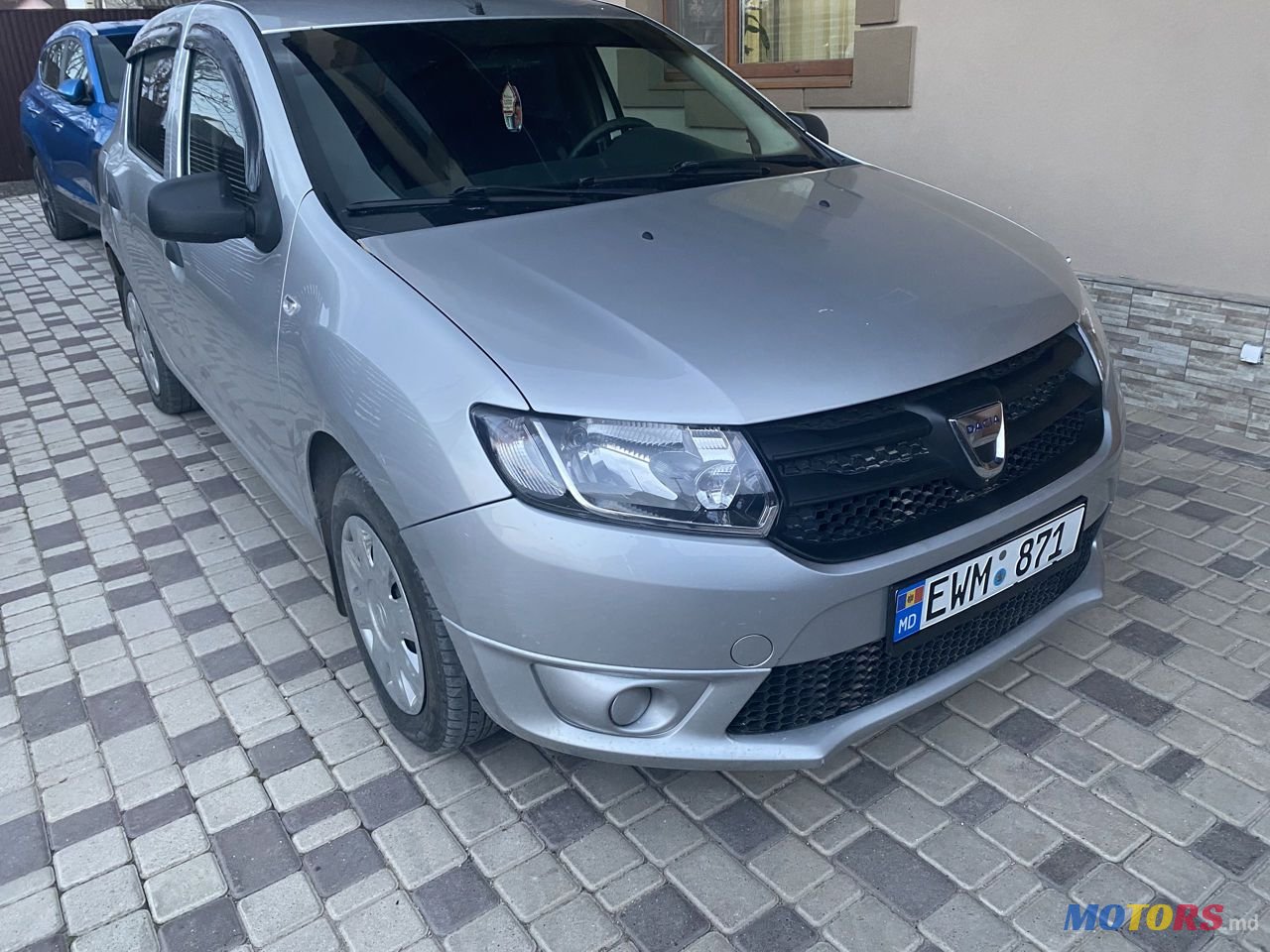 2013' Dacia Sandero photo #1