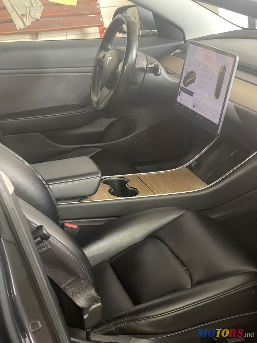 2019' Tesla Model 3 photo #3