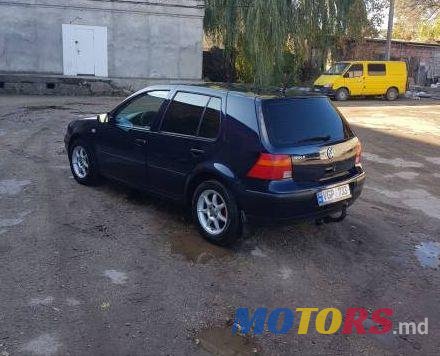 2001' Volkswagen Golf photo #1