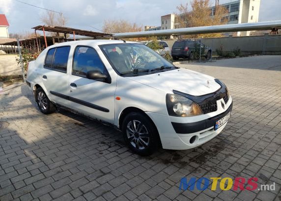 2005' Renault Clio Symbol photo #3