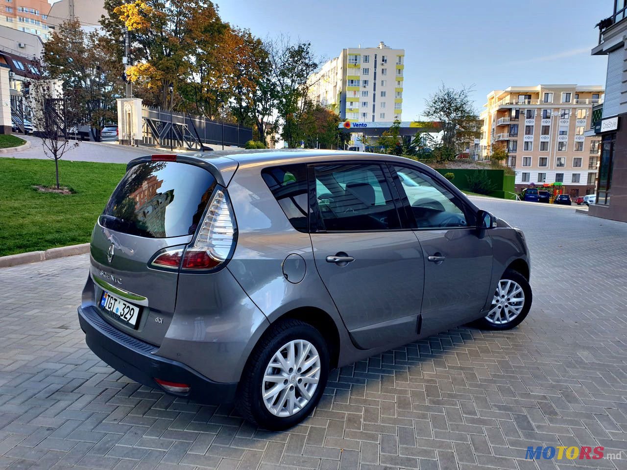 2013' Renault Scenic photo #4