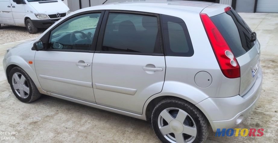 2008' Ford Fiesta photo #5