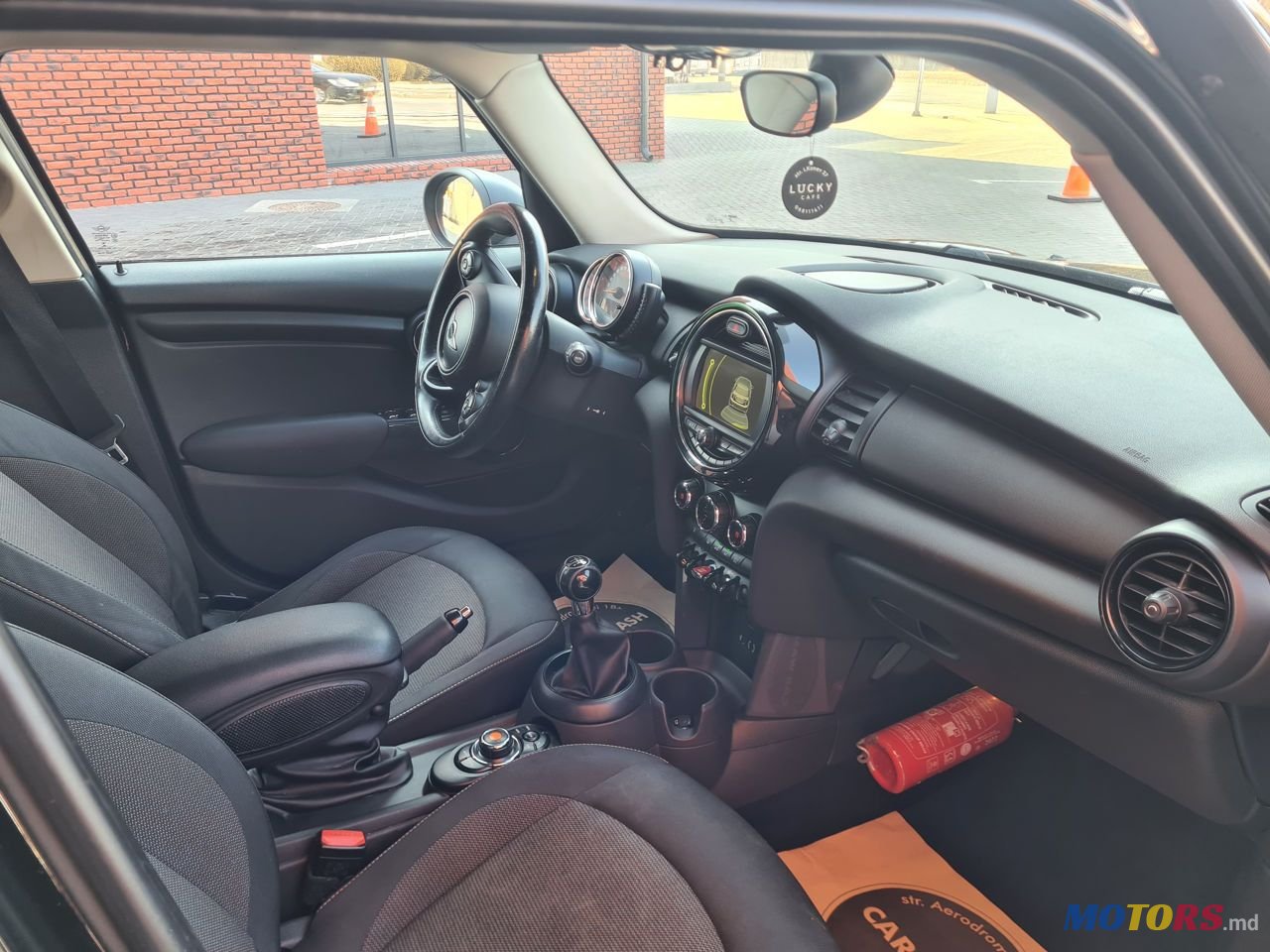 2015' MINI One photo #6