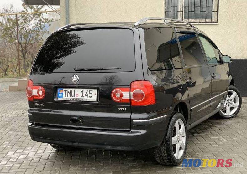 2008' Volkswagen Sharan photo #3
