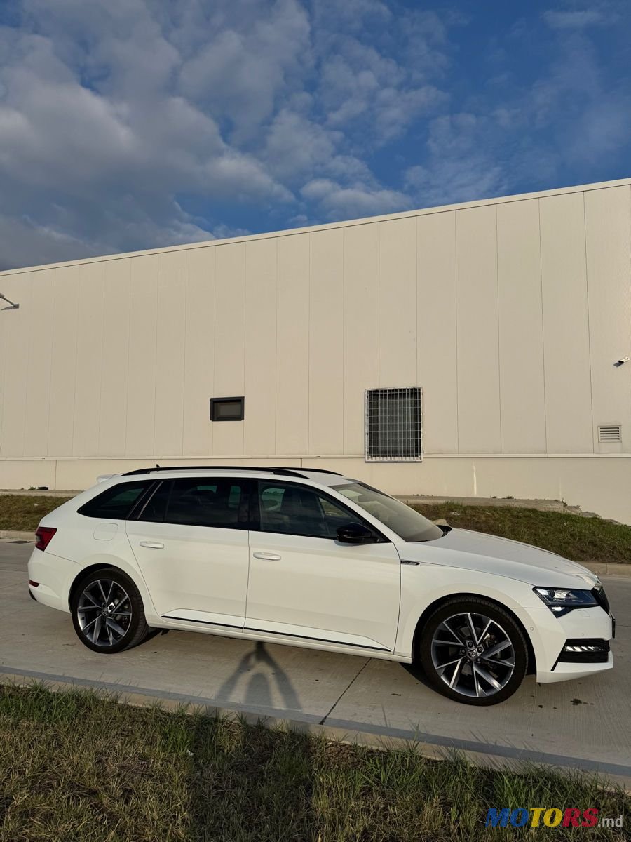 2021' Skoda Superb photo #2