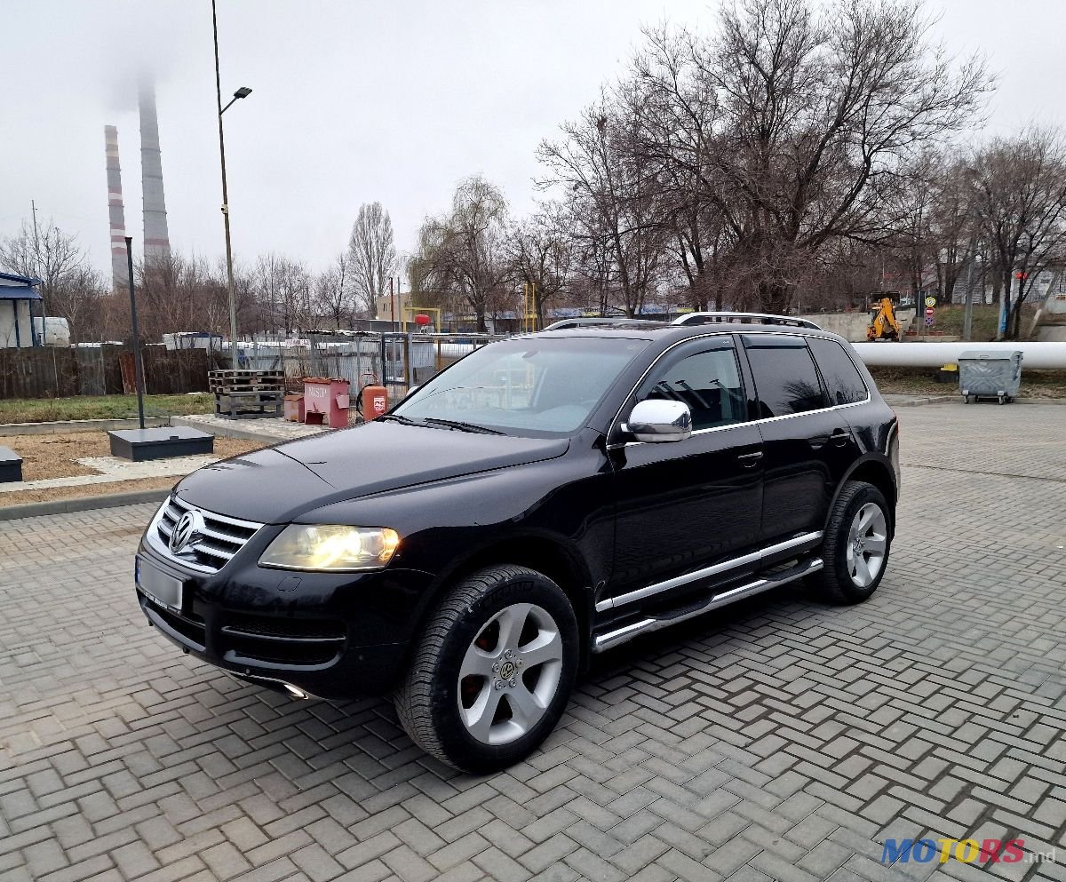2007' Volkswagen Touareg photo #3