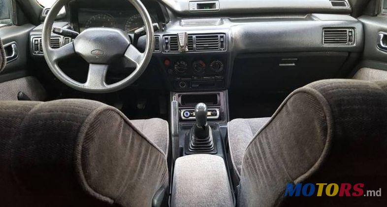 1991' Mitsubishi Galant photo #2