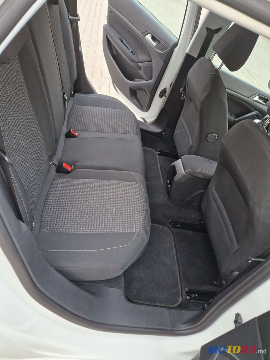 2018' Peugeot 308 photo #6