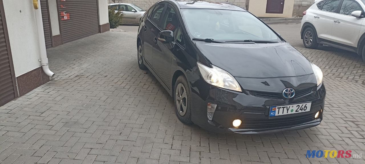 2013' Toyota Prius photo #4