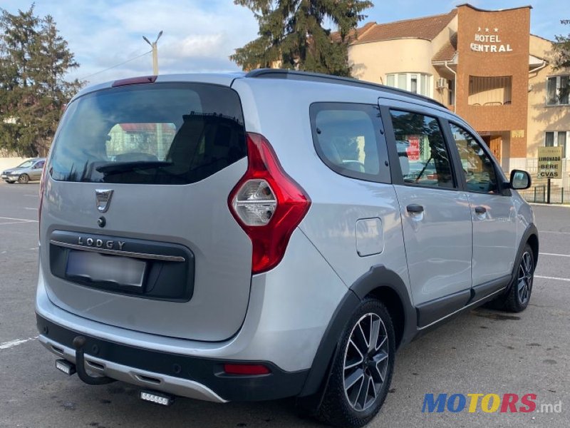 2017' Dacia Lodgy photo #2