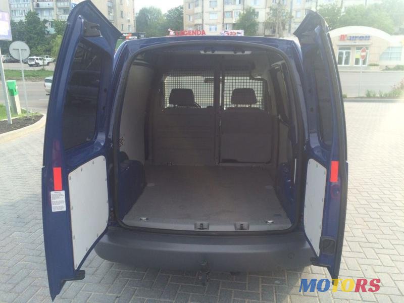2009' Volkswagen Caddy photo #4