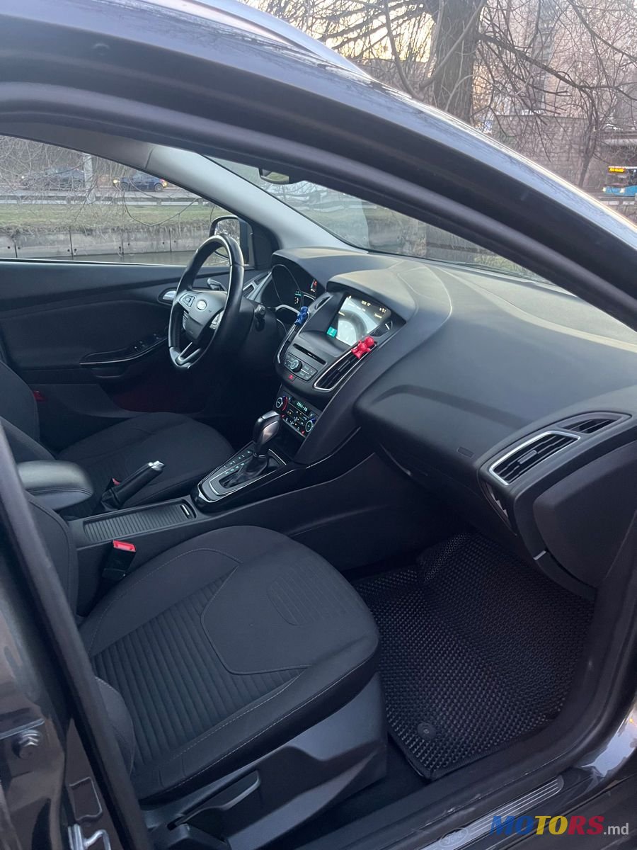 2018' Ford Focus photo #5