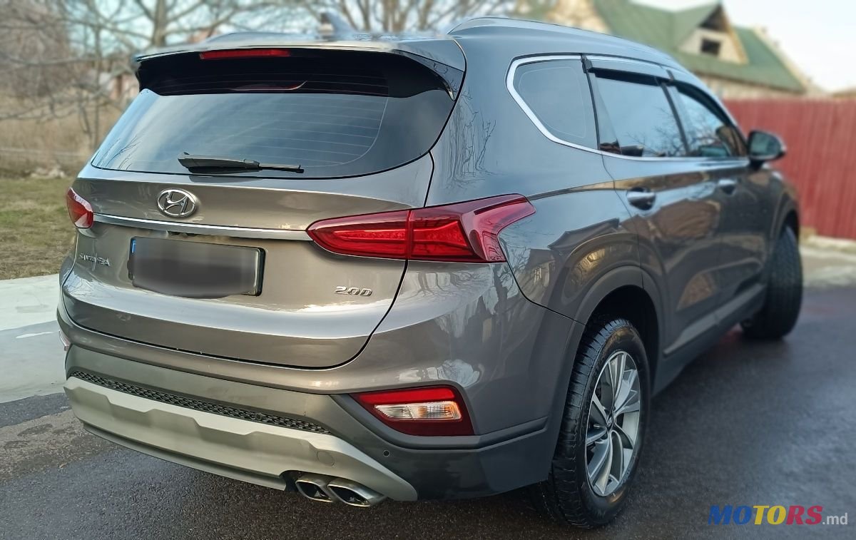 2019' Hyundai Santa Fe photo #5