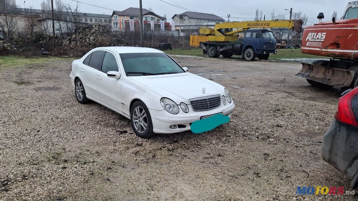2005' Mercedes-Benz E-Class photo #1