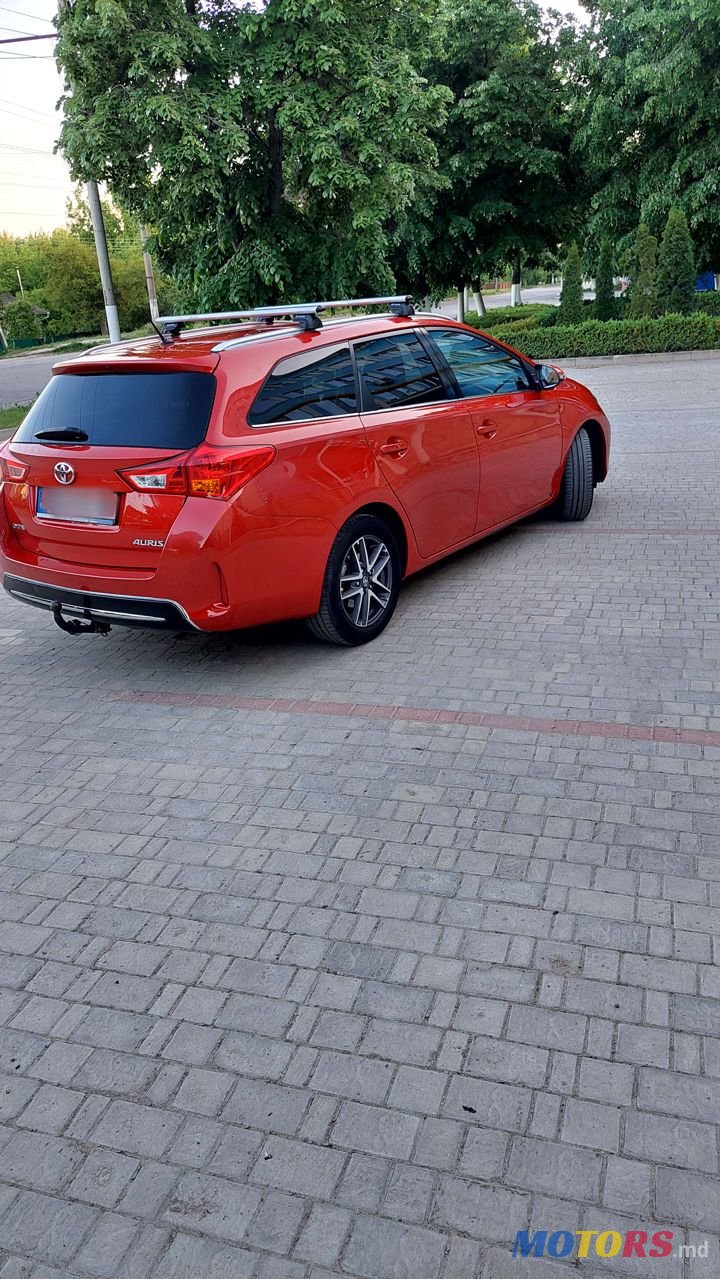 2015' Toyota Auris photo #4
