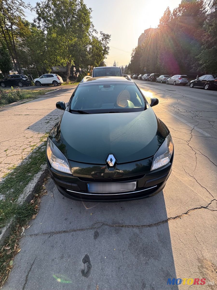 2010' Renault Megane photo #1