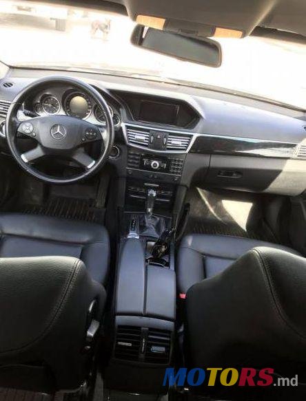 2011' Mercedes-Benz E photo #1