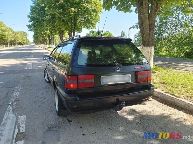 1995' Volkswagen Passat photo #4