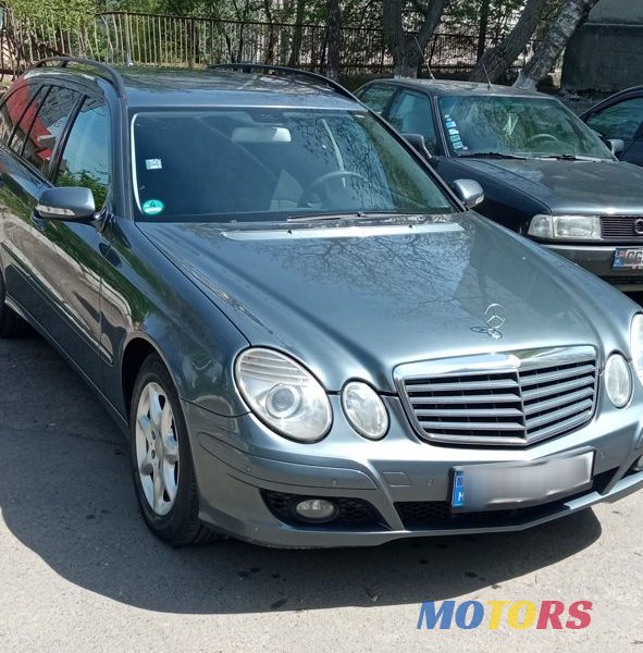 2007' Mercedes-Benz E Класс photo #1