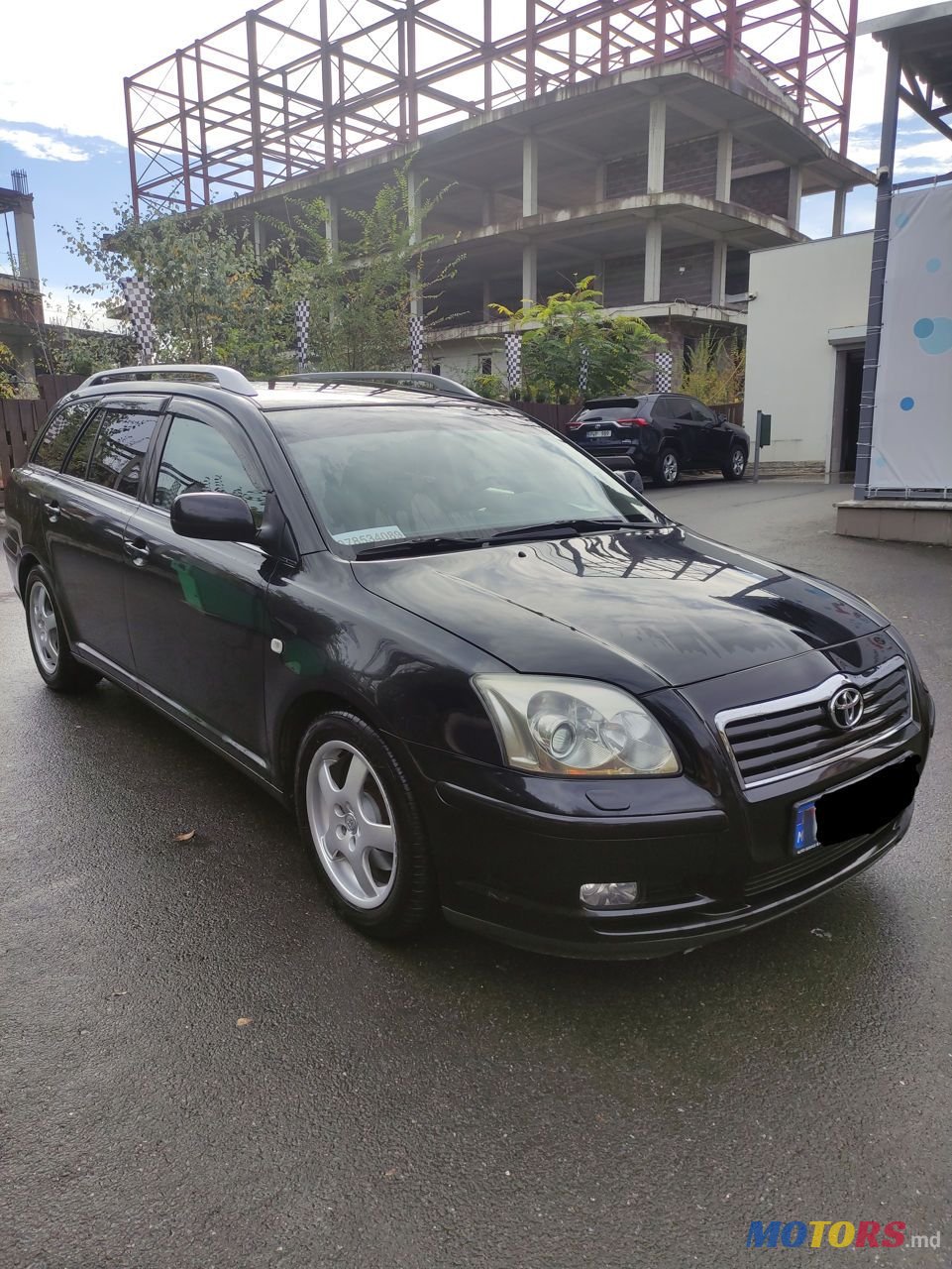 2003' Toyota Avensis photo #1