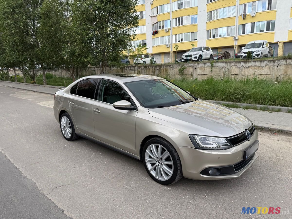 2014' Volkswagen Jetta photo #6