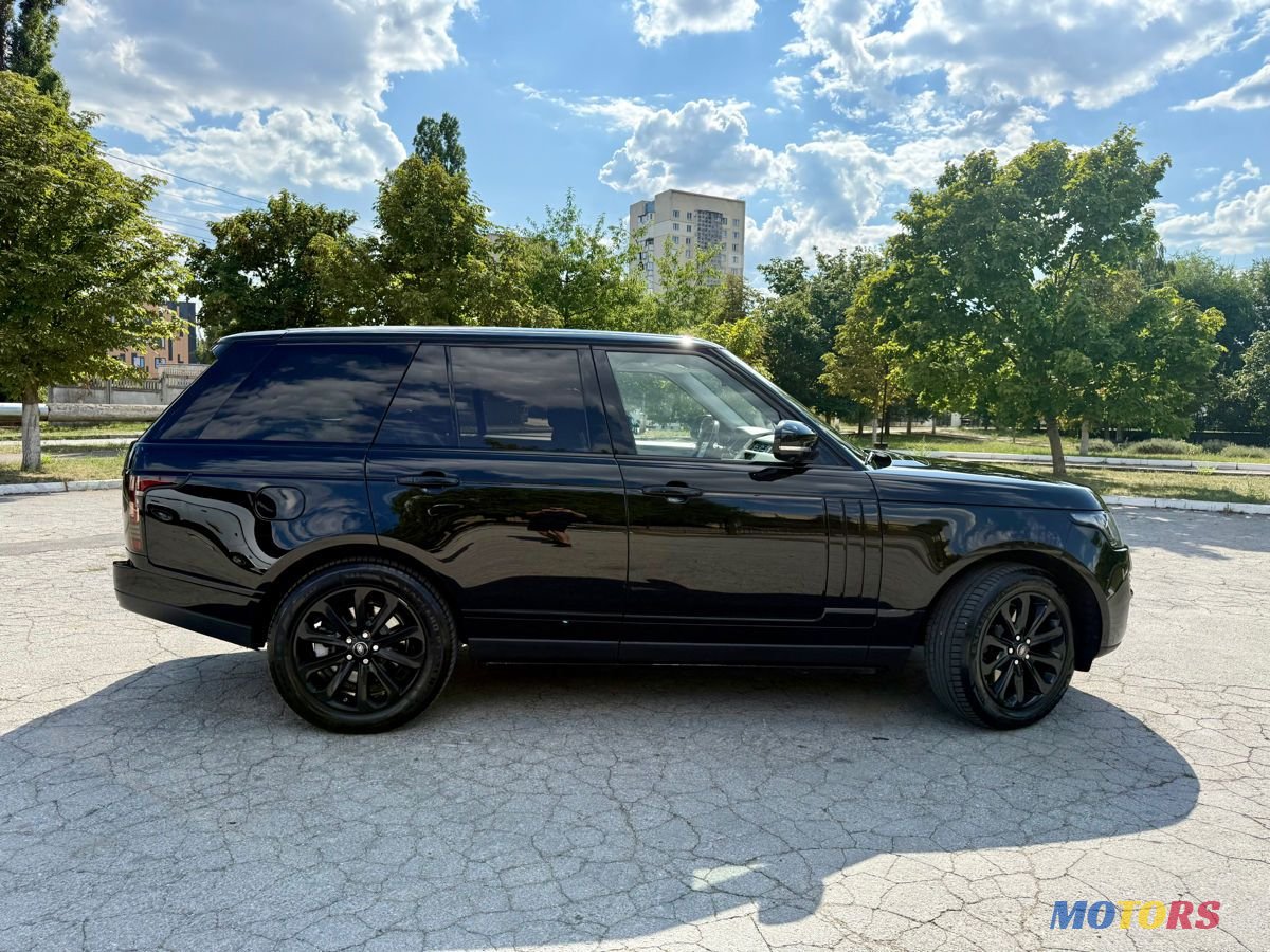 2013' Land Rover Range Rover photo #2