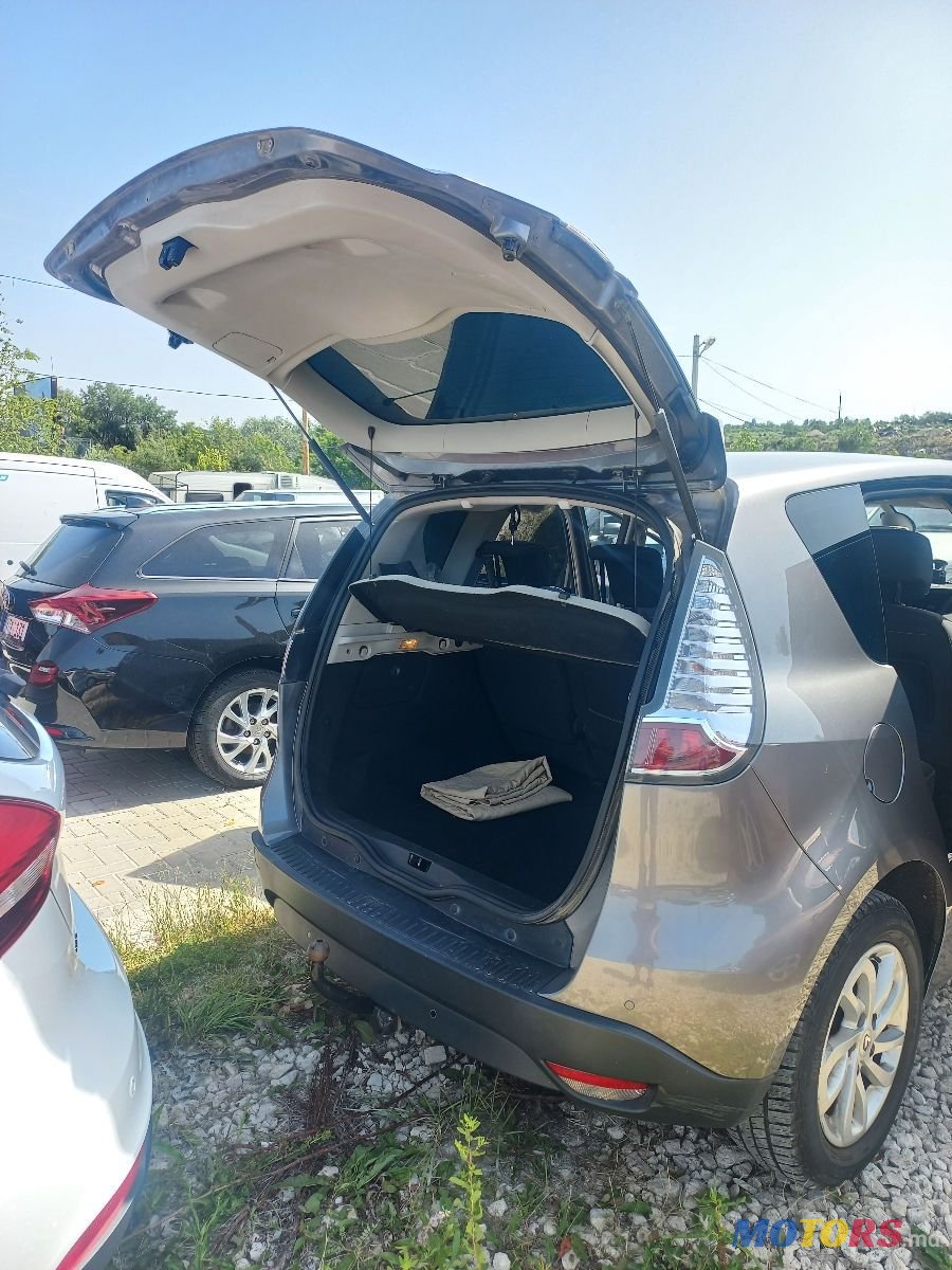 2014' Renault Scenic photo #4