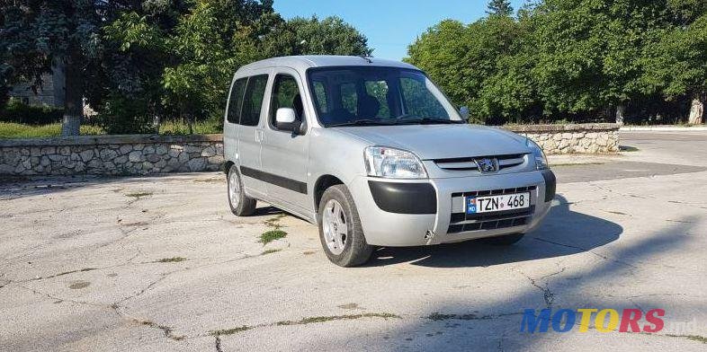 2004' Peugeot Partner photo #1