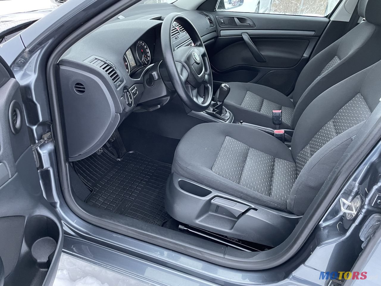 2011' Skoda Octavia photo #5